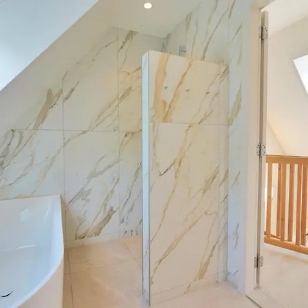 Zon - Zee - בית נופש