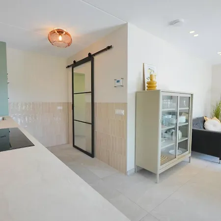 בית נופש Zon - Zee - *